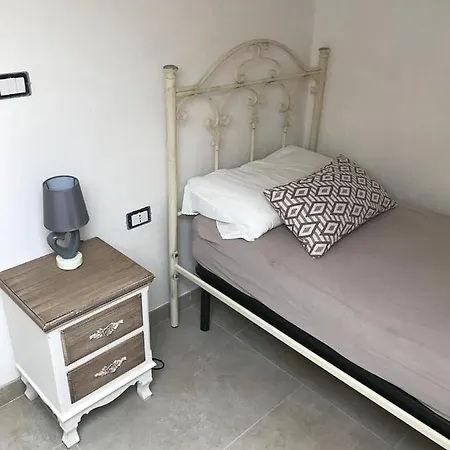 Bella Vista Apartment *